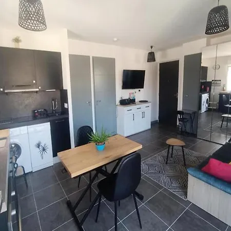 Studio For 2 People Lägenhet *