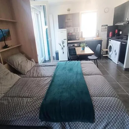Studio For 2 People Lägenhet *